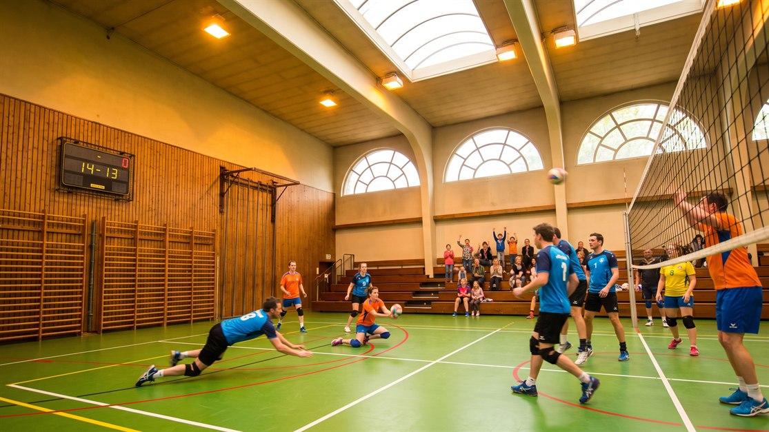 Sports clubs & associations
